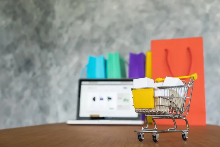 The Complete Guide to Creating High-Performing Product Pages for Online Stores